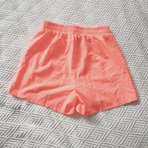 NWOT Vintage Jogging Athletic Sporty Bermuda Shorts - Picture 2 of 4